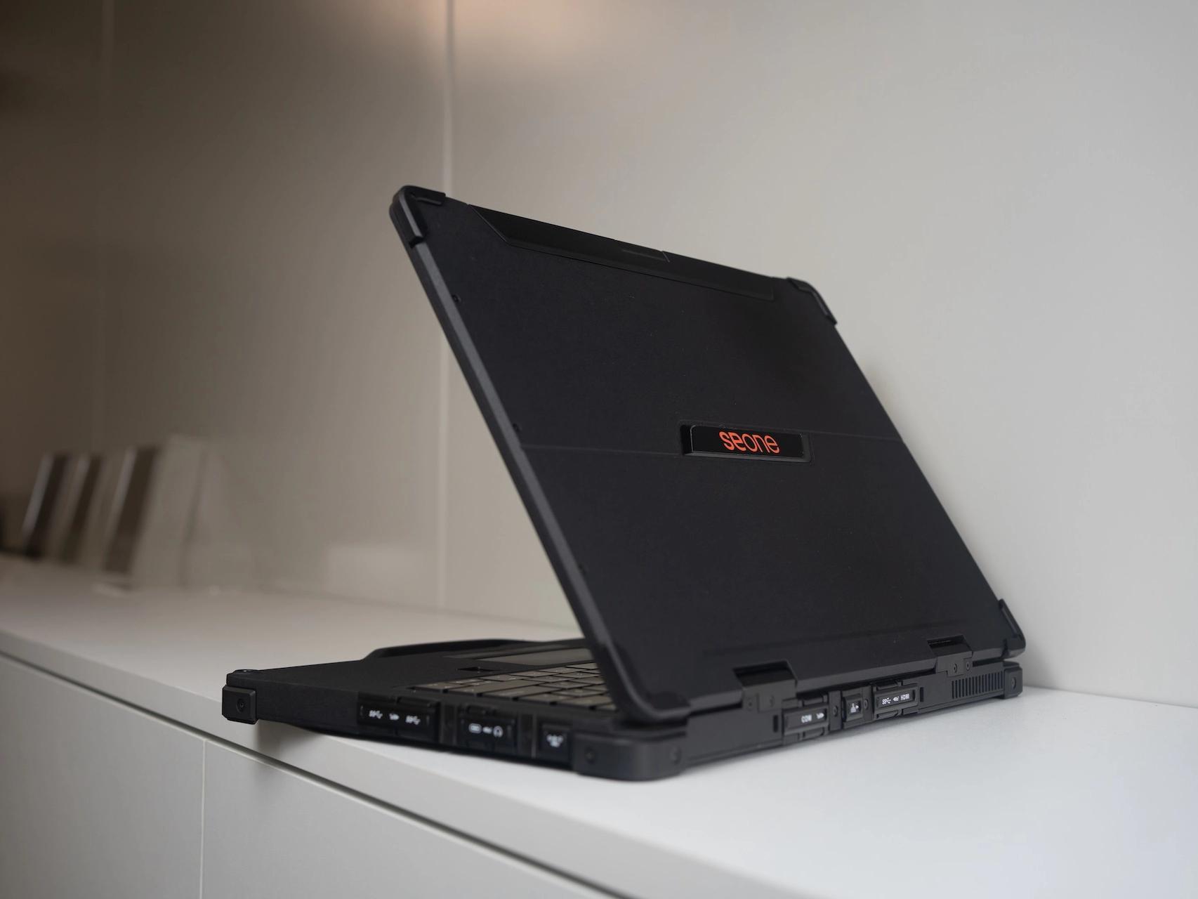 Seone rugged laptop